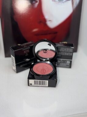 Giorgio Armani Rosy Pink Blush Compact